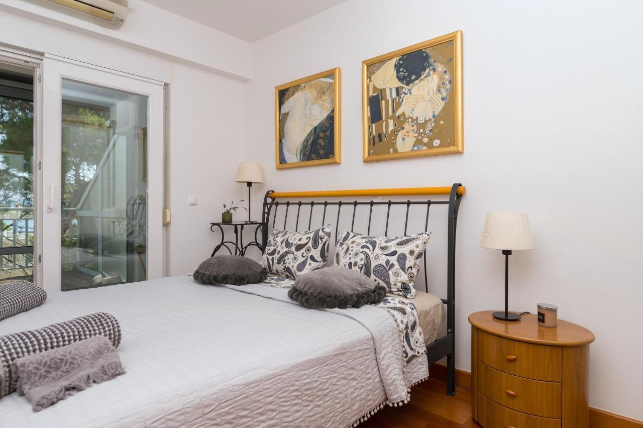 Irisa Art Apartment